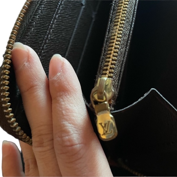 Authentic Louis Vuitton Brown Monogram Mini Lin Zippy Wallet - Picture 11 of 16